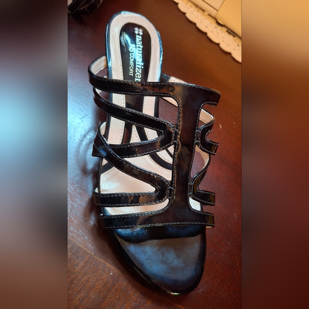 Naturalizer Sandals - Picture 7 of 12